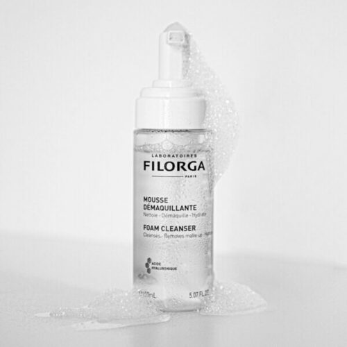 MOUSSE-DEMAQUILLANTE-Nettoyant-visage-avec-eau-3-1-600x600-1.jpg